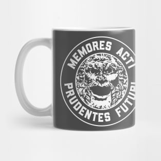 MEMORES ACTI PRUDENTES FUTURI Mug